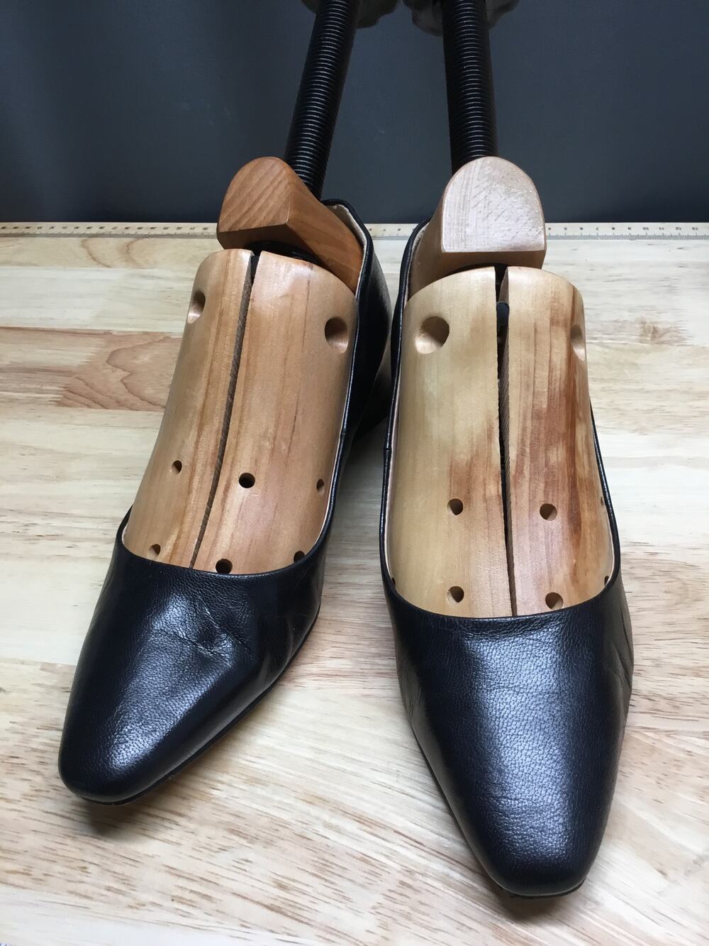 Franco Sarto Pumps Women's 6.5M Black Leather Slip-On Almond Toe Dress Heels